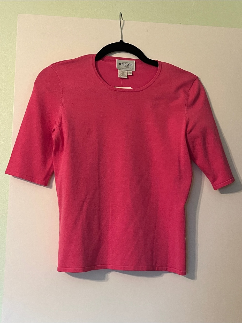 Oscar de la Renta Vibrant Pink Short Sleeve Knit Top